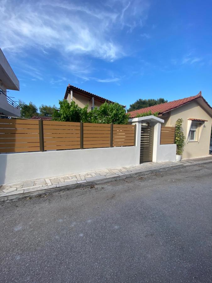 The Dreamhouse Athens Airport Apartment Artemida  Bagian luar foto