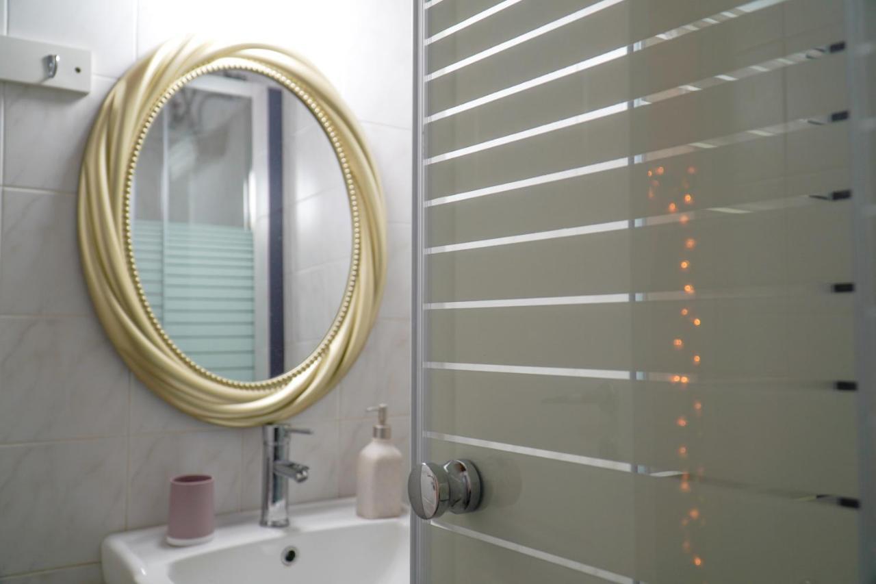 The Dreamhouse Athens Airport Apartment Artemida  Bagian luar foto