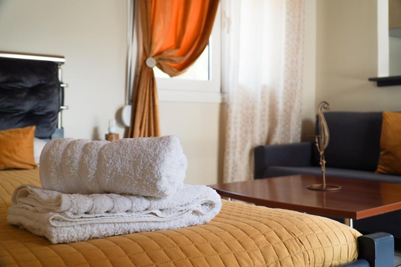 The Dreamhouse Athens Airport Apartment Artemida  Bagian luar foto