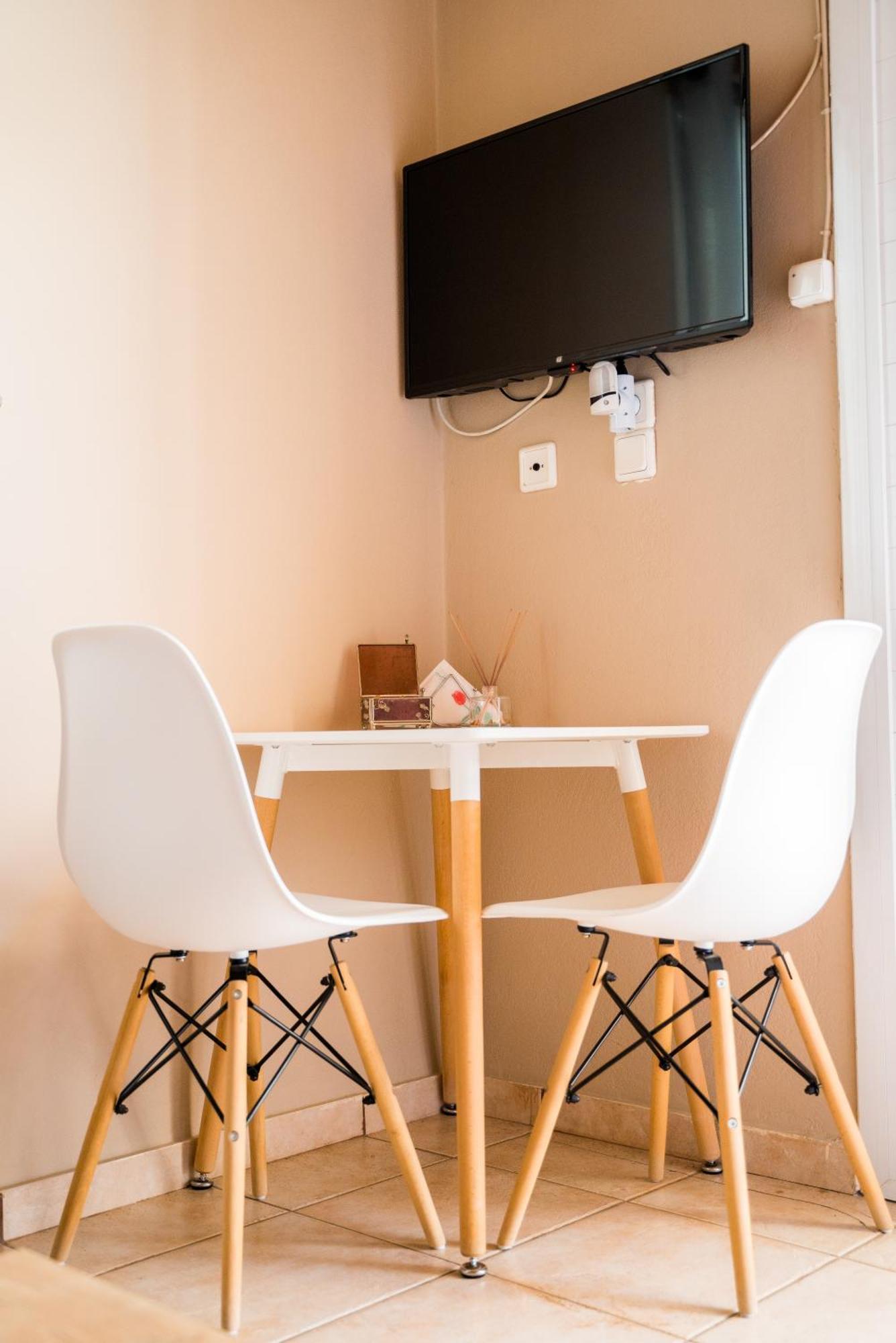 The Dreamhouse Athens Airport Apartment Artemida  Bagian luar foto