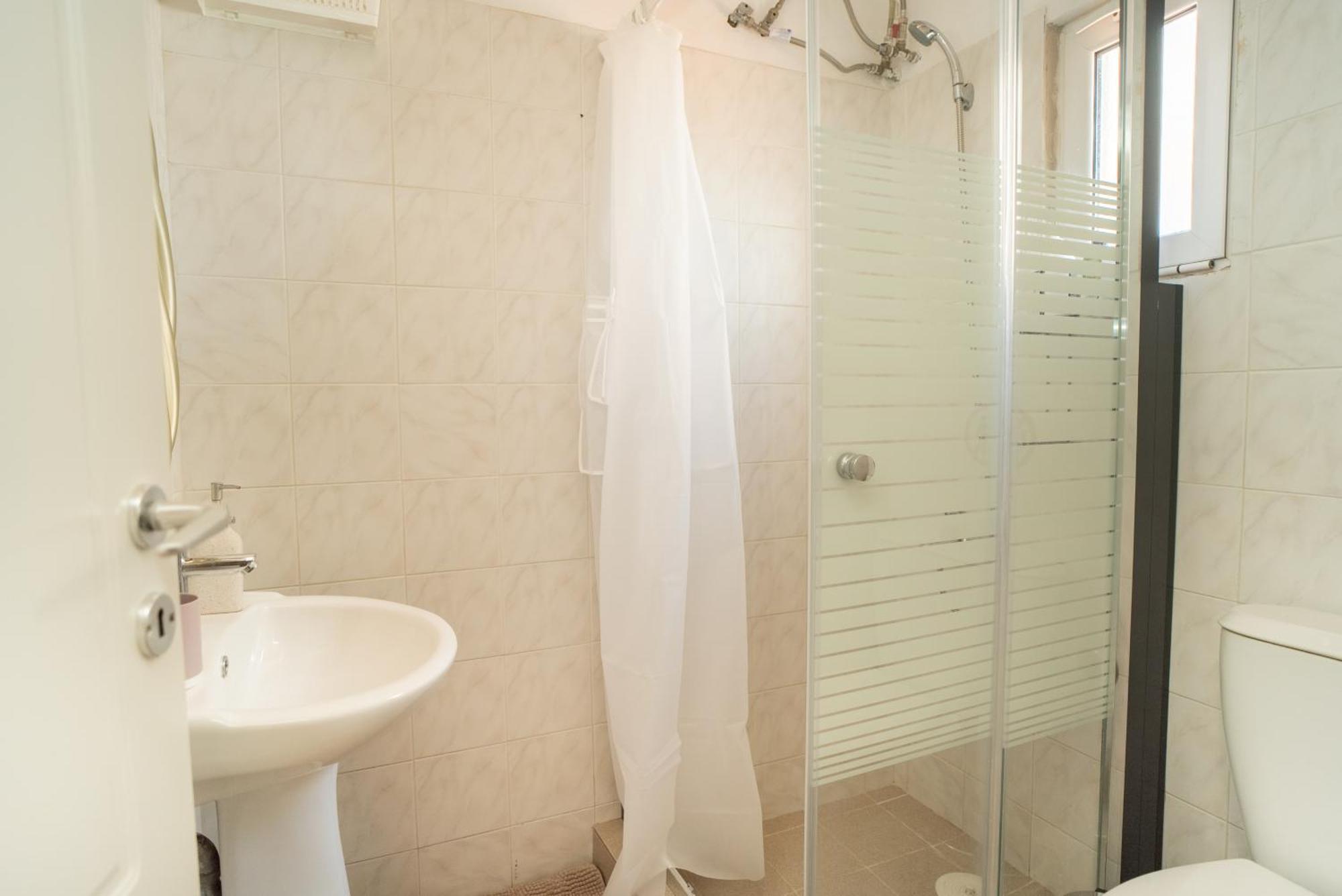 The Dreamhouse Athens Airport Apartment Artemida  Bagian luar foto