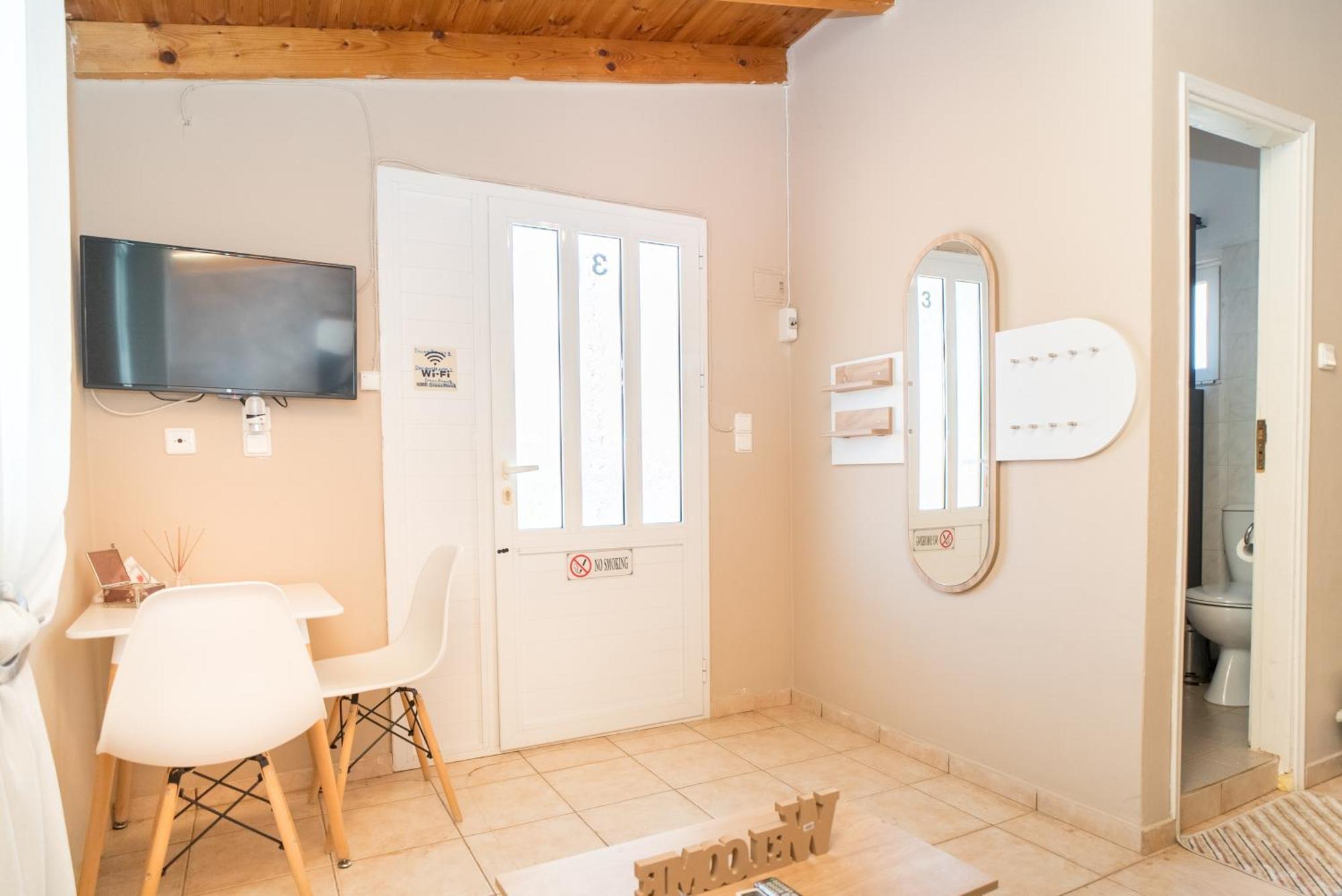 The Dreamhouse Athens Airport Apartment Artemida  Bagian luar foto